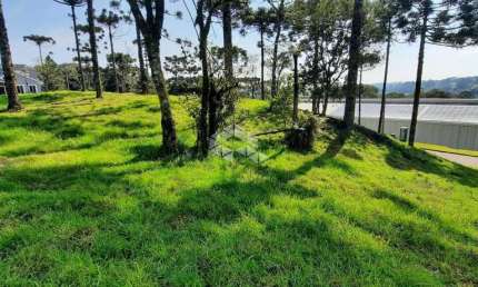 Terreno em aclive, 800m², no Condomínio Aspen Mountain em Gramado