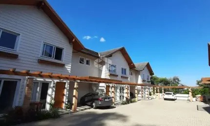 Casa 2 dormitórios, 82,50m², em Gramado, a pouco minutos do Centro