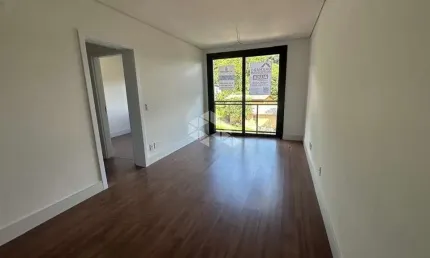 Apartamento com 02 dormitórios, 61,68m², uma vaga de garagem, em Gramado