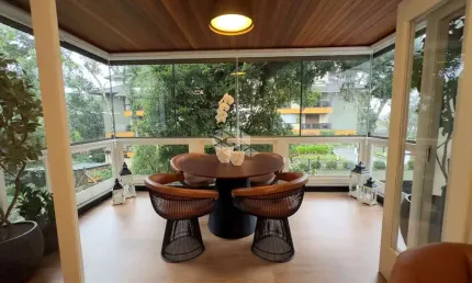 Apartamento 3 dormitórios, 123m², 1 vaga, no Centro de Gramado, bairro Praça das Rosas