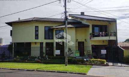 Casa sobrado 3 dormitórios à venda, no bairro Alegria em Guíba.