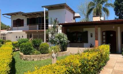 Casa semi mobiliada, 3 dormitórios, bairro Alegria, Guaíba.
