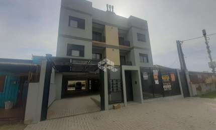 Apartamento à venda, com 2 dormitórios, 1 box garagem, 1 banheiro, sala e cozinha, em condomínio