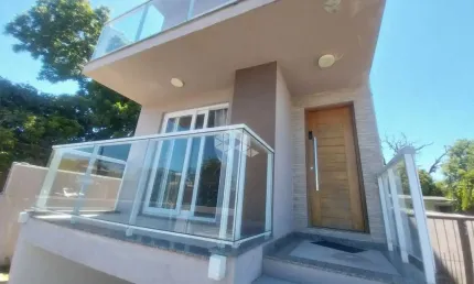 Casa à venda com 2 quartos e suíte, 2 vagas no bairro nassuca