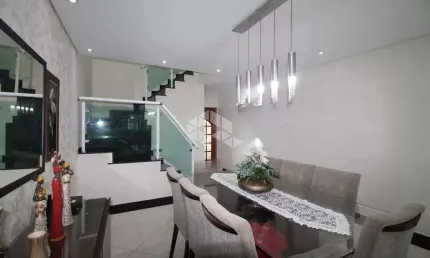 Sobrado na vila guilhermina com 3 suítes e 6 vagas de garagem