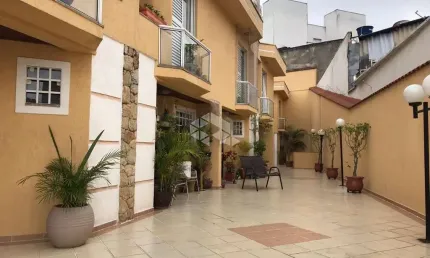 Casa em condomínio fechado com 3 quartos à venda na Rua Cambará, 183, Vila Bertioga, São Paulo