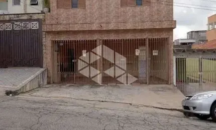 Sobrado na vila ré com 4 dormitorios sendo 1 suite e 2 vagas!