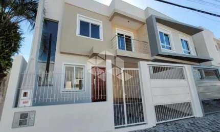 Sobrado novo 3 dormitórios com 1 suíte  no bairro Nossa Sra das Graças.