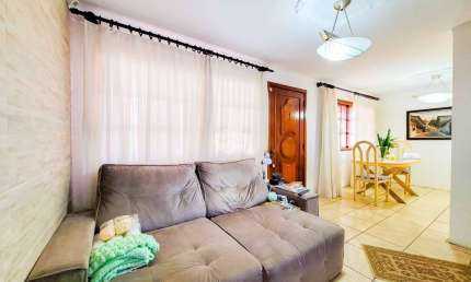 Casa com piscina 236m² 03 dormitórios 02 vagas no Bairro Harmonia em Canoas