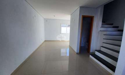 Sobrado pronto para morar  com 74,00m² 2 Suítes e 2 vagas Bairro Fátima