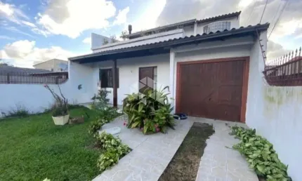 Casa reformada Bairro Mathias Velho em Canoas 2 dormitórios