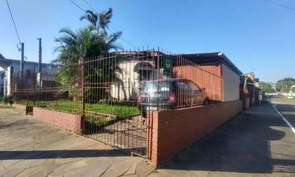 Casa com 3 quartos à venda na Rua Francisco Alves, 36, Nossa Senhora das Graças, Canoas