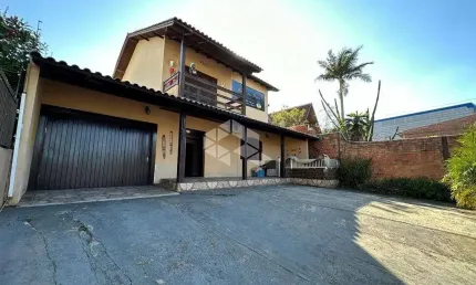 Casa com 5 quartos à venda na Avenida do Nazario, 725, Olaria, Canoas