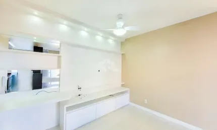 Apartamento semi mobiliado desocupado 54m² 2 dormitórios, 01 vaga de estacionamento, no bairro Fátima em Canoas