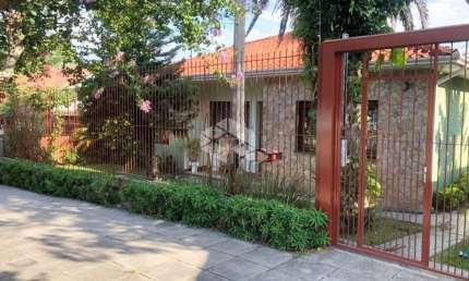 Casa com 4 quartos à venda na Rua Victor Kessler, 250, Centro, Canoas