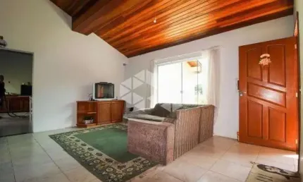 Casa 243m² 03 dormitórios, 02 suítes 02 vagas no Bairro Nossa Senhora das Graças Canoas