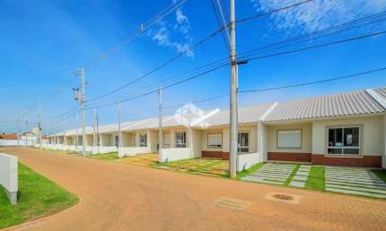 Casa em condomínio 71,56m² 03 dormitórios, 01 suíte 02 vagas, no bairro Central Parque em Cachoeirinha