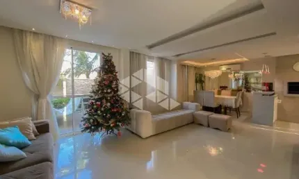 CASA EM CONDOMÍNIO 4 DORMITÓRIOS, 2 SUÍTES, 3 VAGAS, PÁTIO, SÓTÃO EM CANOAS!