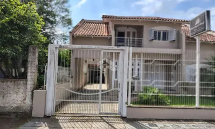Sobrado 254m² 05 dormitórios, 05 vagas no Bairro Nossa Senhora das Graças em Canoas