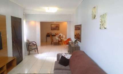 Casa com 2 dormitórios, 1 suíte, no Bairro Moinhos de Vento, Canoas.