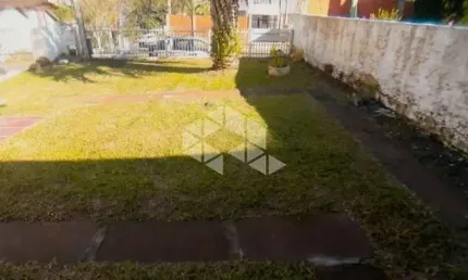 Excelente terreno com  10x 77m2 com área total de 770m2 na Olaria.