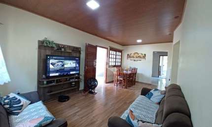 Casa térrea com 97,00m² área privativa 2 dormitórios, 4 vagas Niterói/Canoas