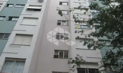 Apartamento 2d com garagem próximo a cassol center lar