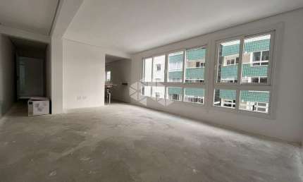 Apartamento e dormitórios com garagem  na Tristeza próximo ao Passeo Zona Sul