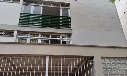 Apartamento de 3 dormitórios, possibilidade do 4º, com garagem no Bairro Petrópolis próximo a Av. Protásio Alves e Bourbon Ipiranga