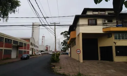 Casa sobrado bairro são joão junto ao bourbon assis brasil