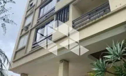 Cobertura necessitando de reforma, venda somente à vista