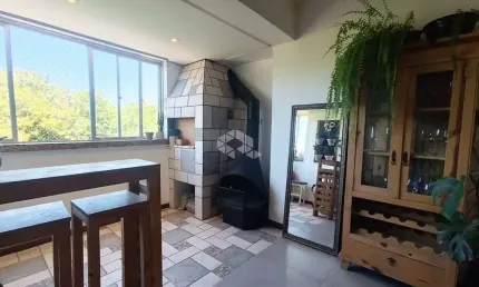 Apartamento à venda, 2 dormitórios, vaga, Rua Sálvio Soares, zona sul, bairro Cristal.