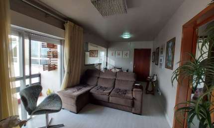 Apartamento com 3 dormitórios no centro de vacaria-RS