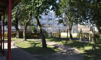 Apartamento térreo à venda, locado (com renda),  2 quartos, próximo ao Iguatemi, Vila Jardim.