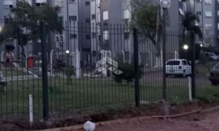 Super Apartamento com 1 quarto no condomínio Alto Petrópolis bem ao lado do Cesto da Rede Zaffari.
