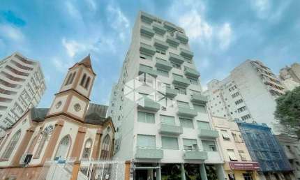 Apartamento à venda com sacada e 2 quartos Praça Conde de Porto Alegre