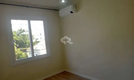 Torrando Apartamento na Tiradentes, em frente ao Hospital Moinhos de Vento.
