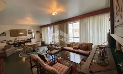 Apartamento em Itaim com 230m², 4 quartos, 4 banheiros e 3 vagas na garagem