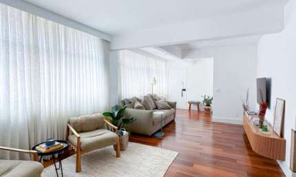 Apartamento em Pinheiros de 154m² com 2 vagas na garagem