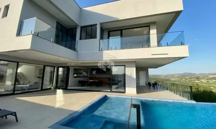 Casa de alto luxo no condomínio serra da estrela em atibaia- sp