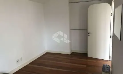 Casa em pinheiros com 56m² com 1 dormitório e 2 banheiros