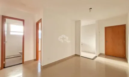 Apartamento 2 dormitórios e 1 vaga de garagem, no bairro Humaitá, em Porto Alegre.