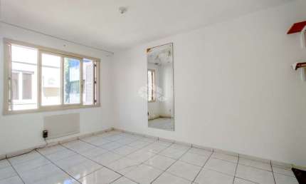 Apartamento 1 dormitório no bairro São João em Porto Alegre