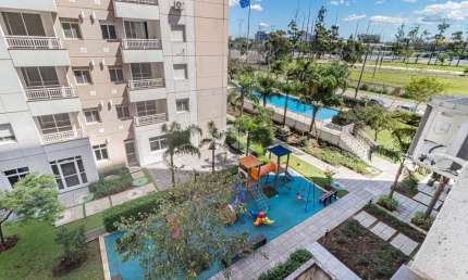 Apartamento de 2 Dormitorios com 1 Vaga de garagem no Bairro Humaita, em Porto Alegre
