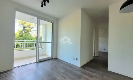 Apartamento de 2 dormitórios com suíte, sacada e 1vaga de garagem no Humaitá