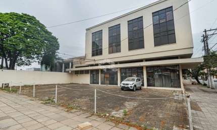 Predio comercial no Bairro Navegantes, em Porto Alegre