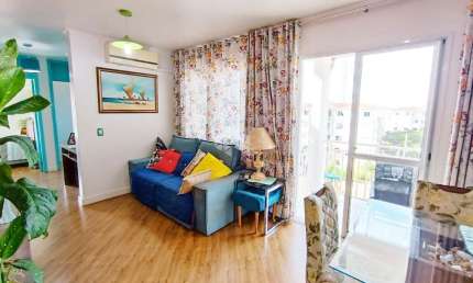 Apartamento com 3 dormitórios sendo 1 suíte, andar alto, 2 vagas lado a lado