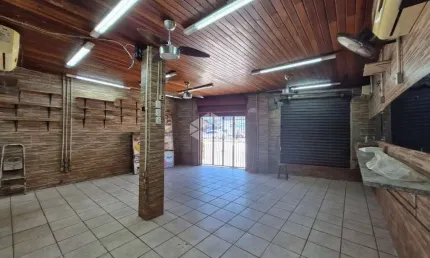 Loja comercial à venda no Bairro São Geraldo, em Porto Alegre.