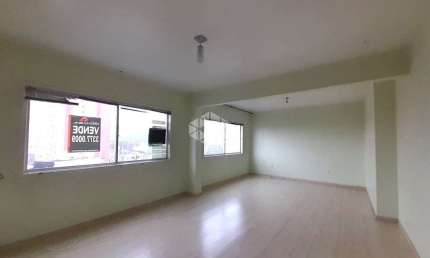 Apartamento 3 dormitórios, suíte, elevador, no bairro Santana, em Porto Alegre. Aceita financiamento e FGTS.