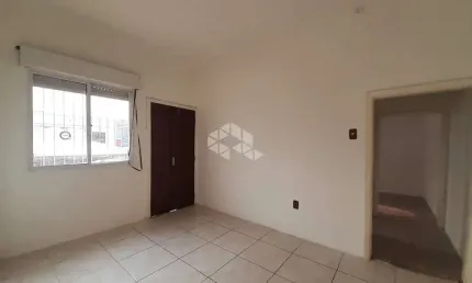 Apartamento 2 dormitórios, sacada, no bairro São Geraldo, em Porto Alegre.